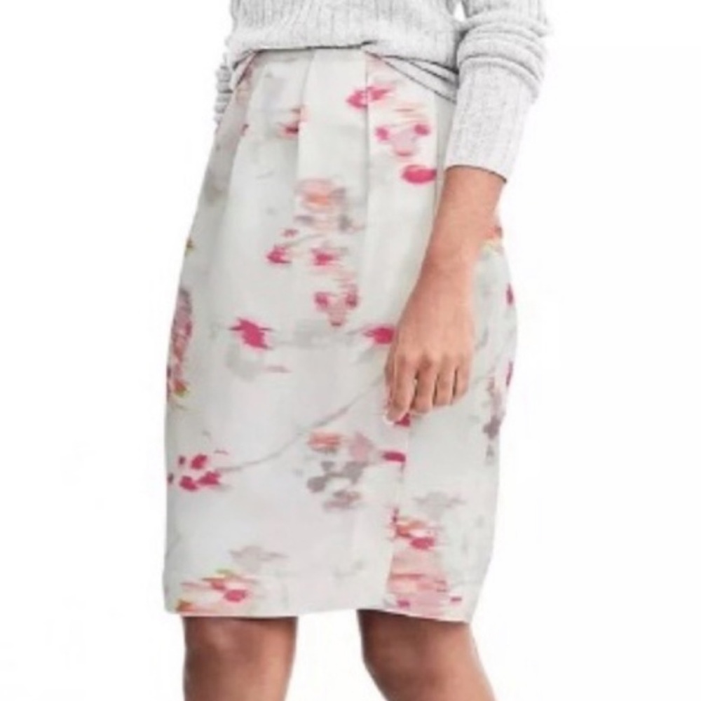 NWT Banana Republic Linen Blend Faux Wrap Pencil Skirt Size 8 White Abstract